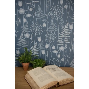 Hannah_Nunn_Charlotte-s_Garden_inkwell7_2048x